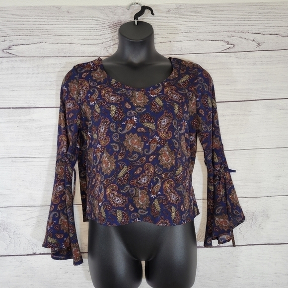 No Comment Navy Paisley Bell Sleeve Boho Top Sz Med - Picture 2 of 6
